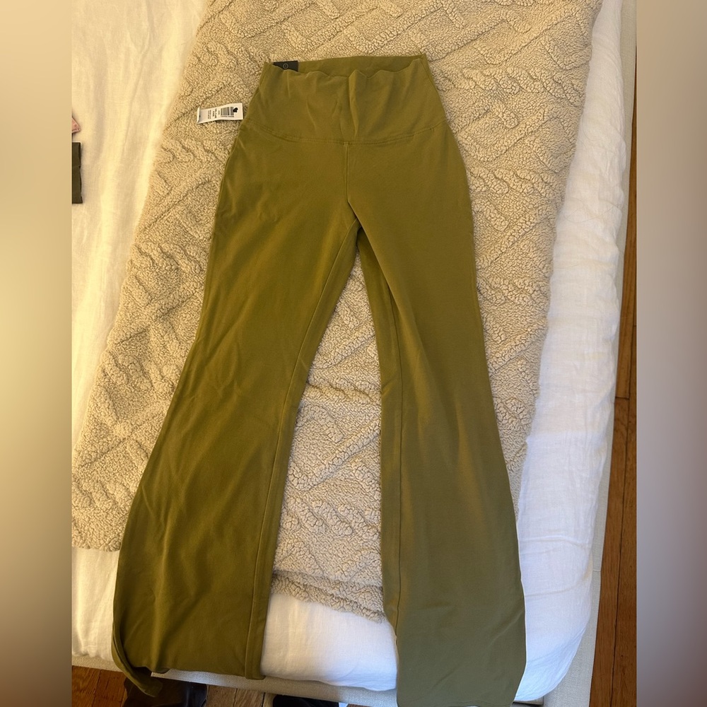 TNA Chill atmosphere flare pant